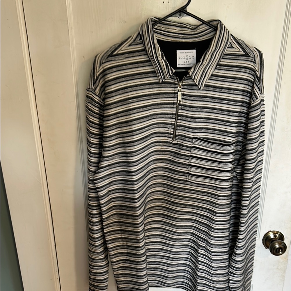 Urban Outfitters Black and Gray Zip Up Sweater